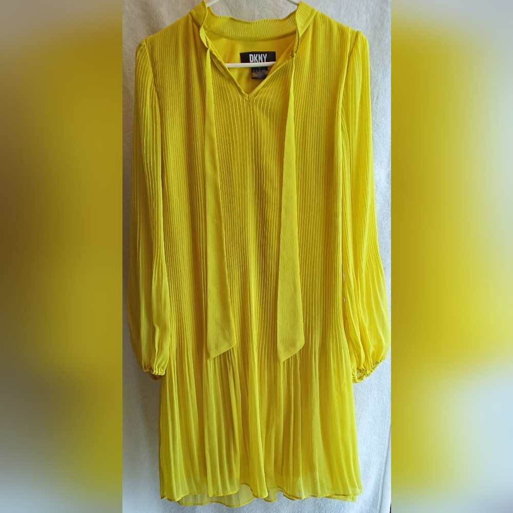 DKNY Vibrant Yellow Pleated Dress Sz 4